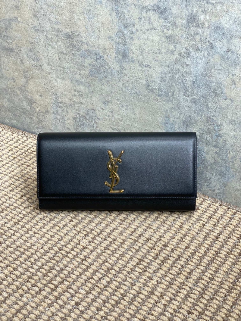 Y51 clutch bags